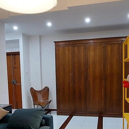 Giulia Town House Tra Citta E Mare Apartment Salerno Luaran gambar