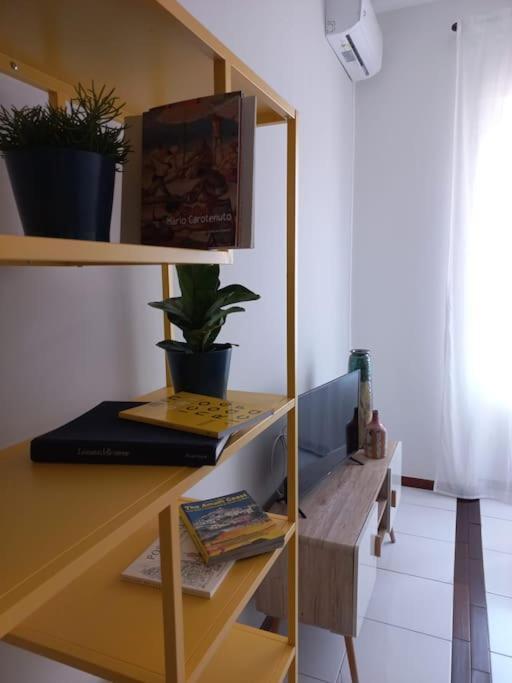 Giulia Town House Tra Citta E Mare Apartment Salerno Luaran gambar