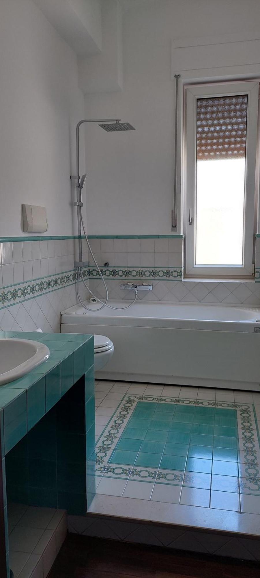 Giulia Town House Tra Citta E Mare Apartment Salerno Luaran gambar